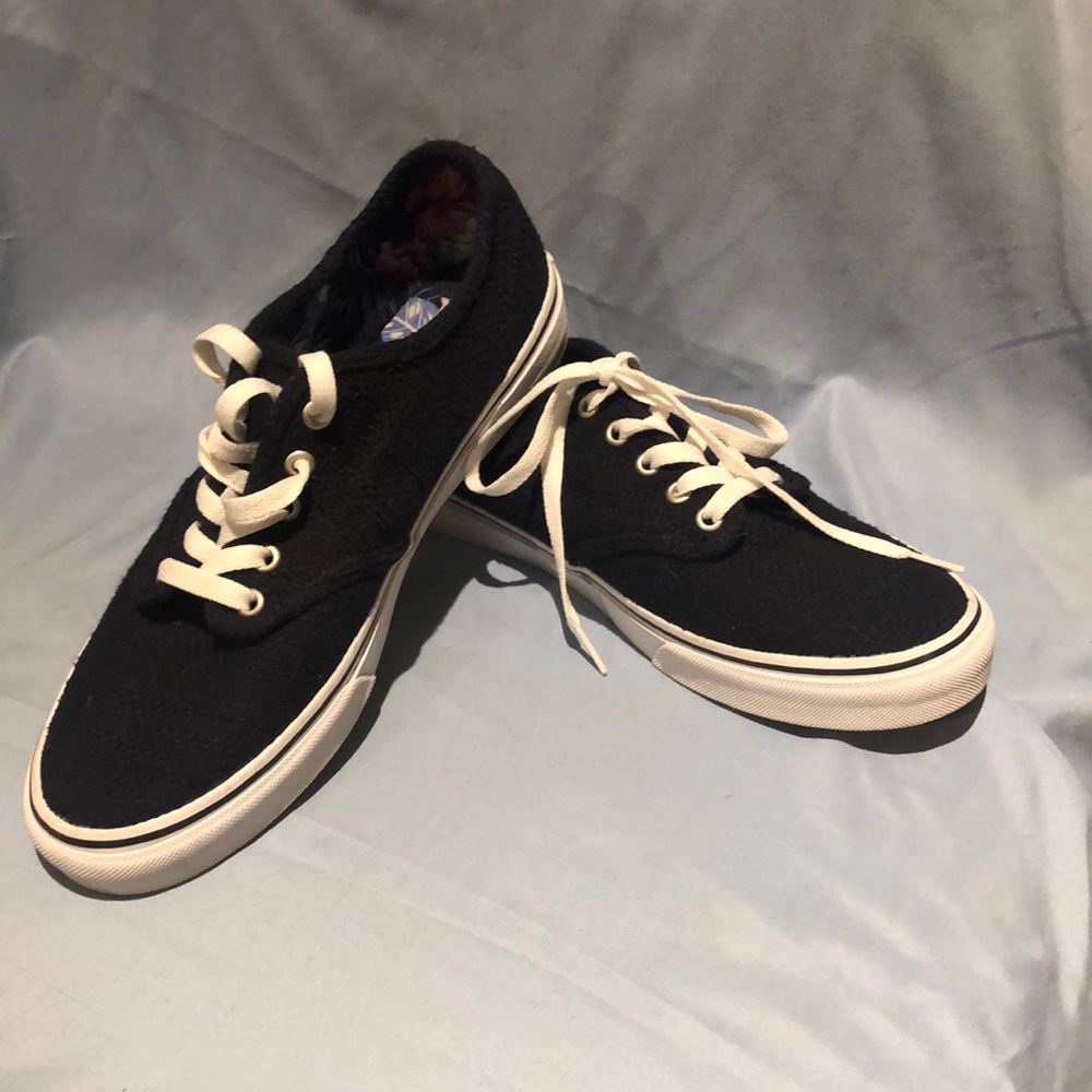 VANS skate ladies size 11 Navy/white shoes